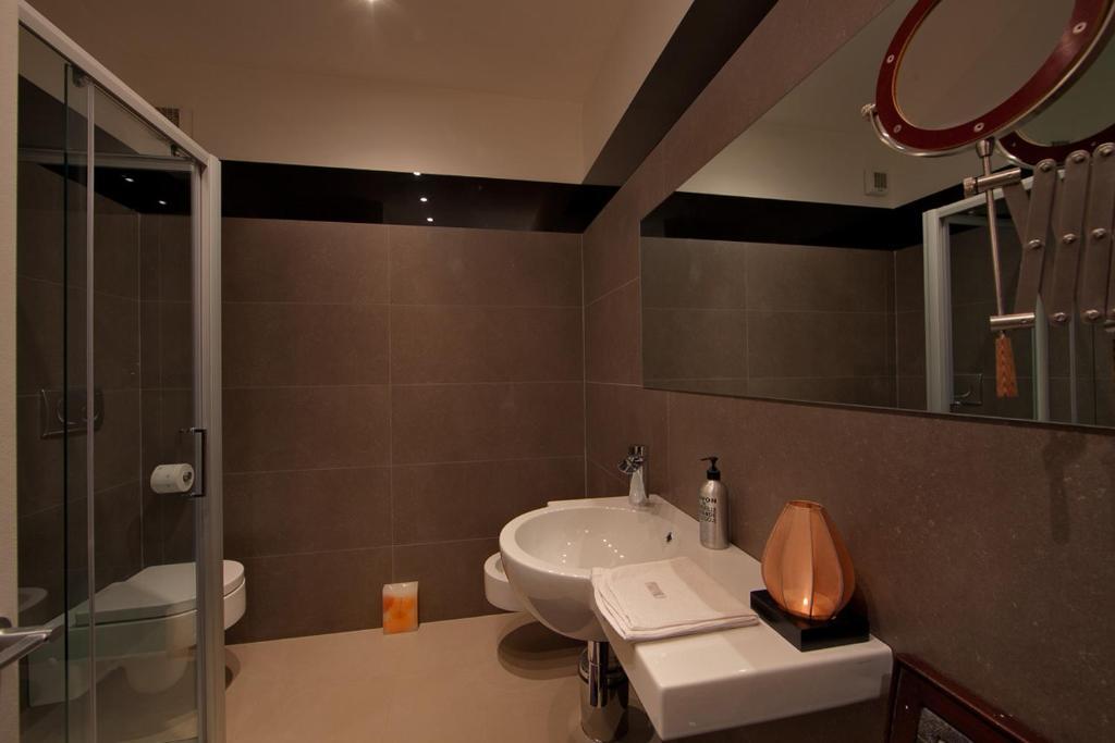 برينديسي Zenthe Small Luxury B&B الغرفة الصورة